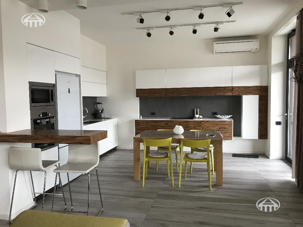 Особняк · 6 комн. · 355 м² · Давташен