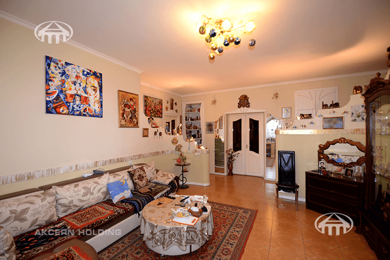Квартира · 5 комн. · 164 м² · Кентрон