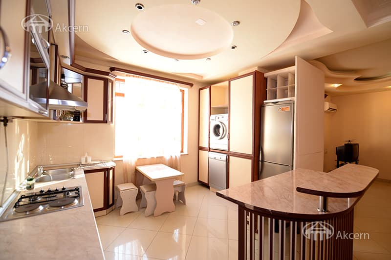 Особняк · 4 комн. · 220 м² · Арабкир