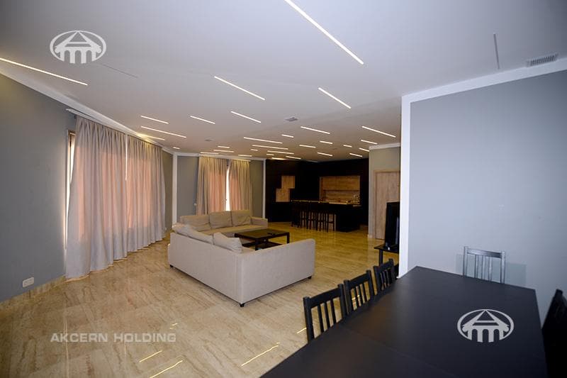 Квартира · 4 комн. · 150 м² · Кентрон