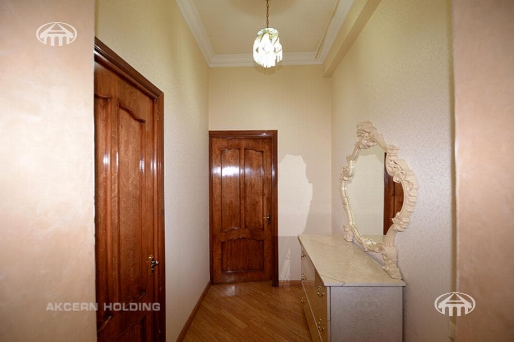 Квартира · 3 комн. · 120 м² · Кентрон