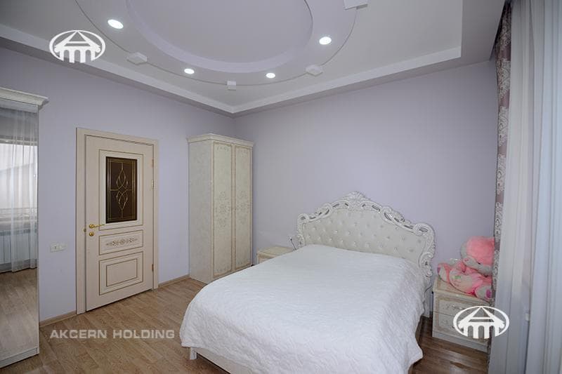 Առանձնատուն · 4 սեն. · 270 մ² · Ավան