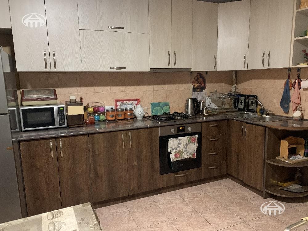 House · 84 m² · Erebuni