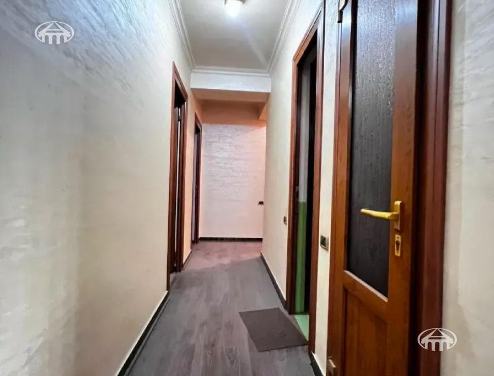Квартира · 4 комн. · 147 м² · Кентрон
