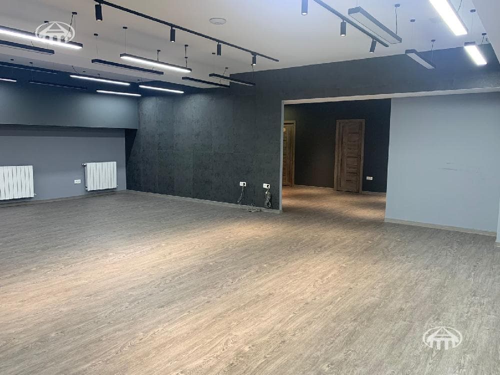 Office · 340 m² · Arabkir
