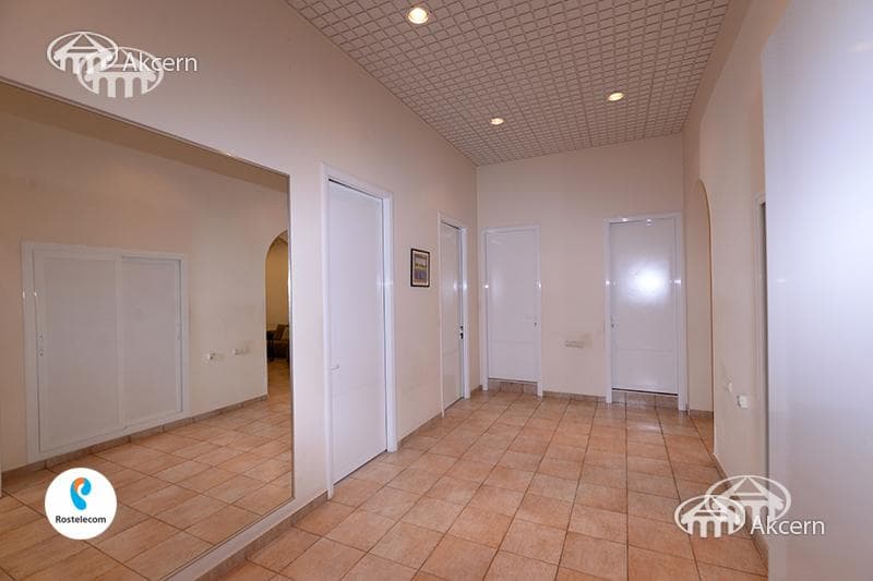 Квартира · 4 комн. · 179 м² · Арабкир
