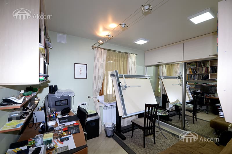 Mansion · 9 rooms · 600 m² · Balahovit