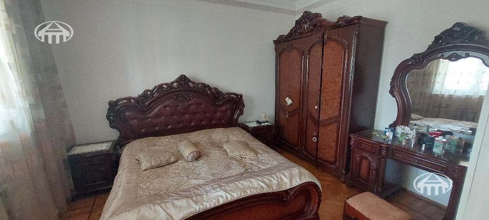 House · 5 rooms · 250 m² · Kanaker-Zeytun
