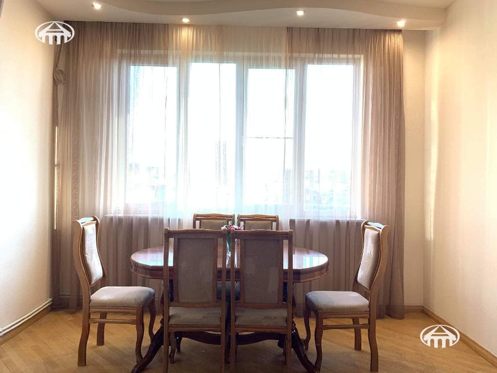 Квартира · 2 комн. · 65 м² · Арабкир