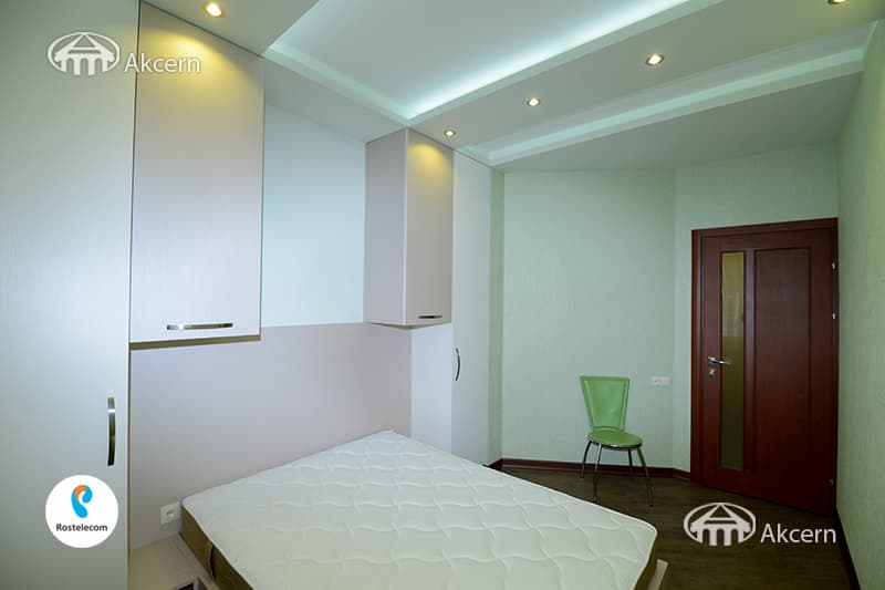Apartment · 3 rooms · 95 m² · Kentron