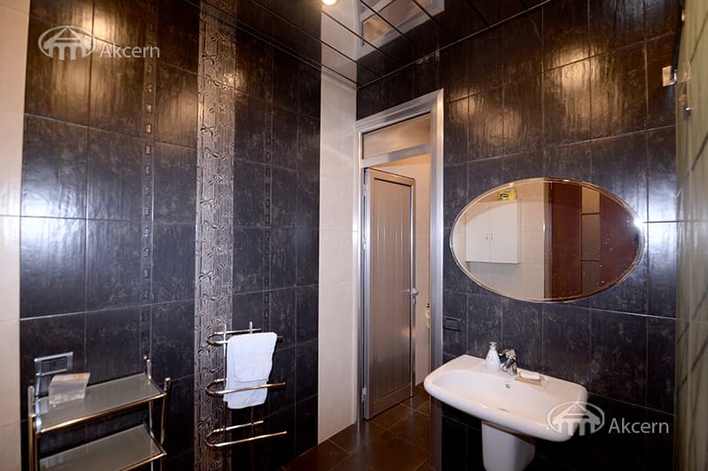 Apartment · 4 rooms · 125 m² · Kentron
