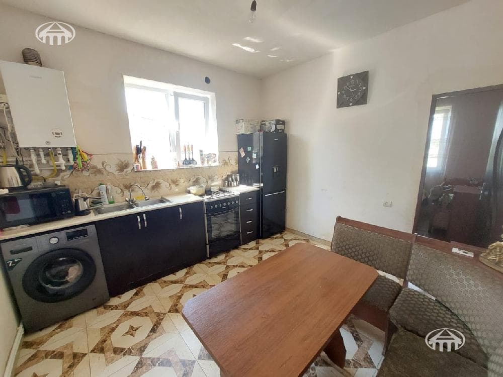 Առանձնատուն · 3 սեն. · 189 մ² · Ջրվեժ