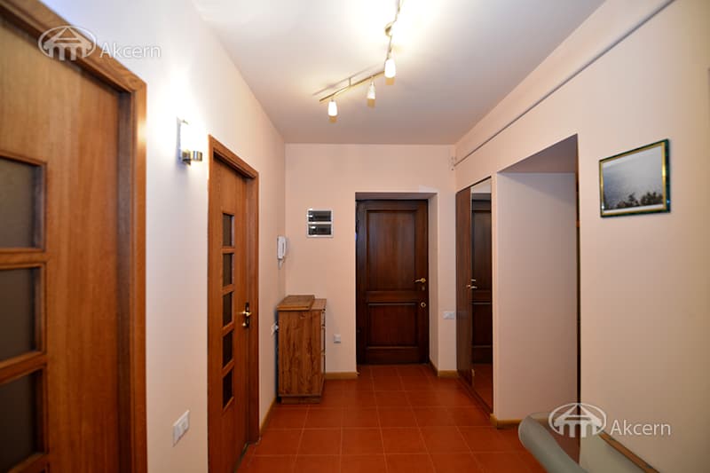 Квартира · 2 комн. · 72 м² · Арабкир