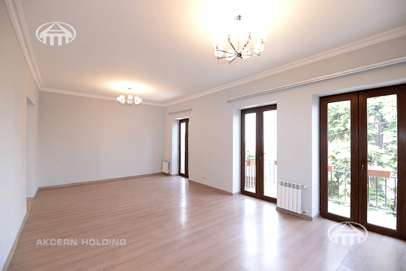 Mansion · 4 rooms · 300 m² · Nork-Marash