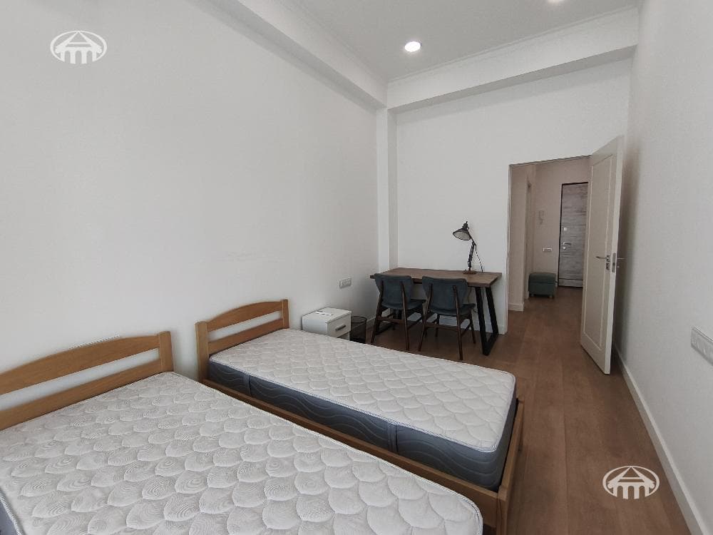 Apartment · 4 rooms · 132 m² · Kanaker-Zeytun