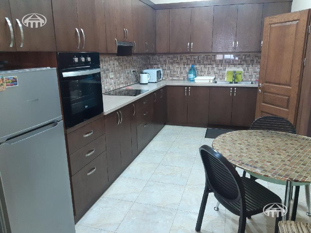 Բնակարան · 2 սեն. · 102 մ² · Կենտրոն