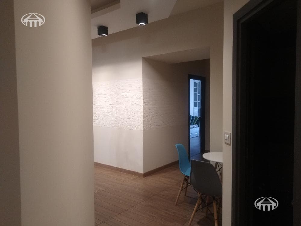Квартира · 3 комн. · 140 м² · Кентрон