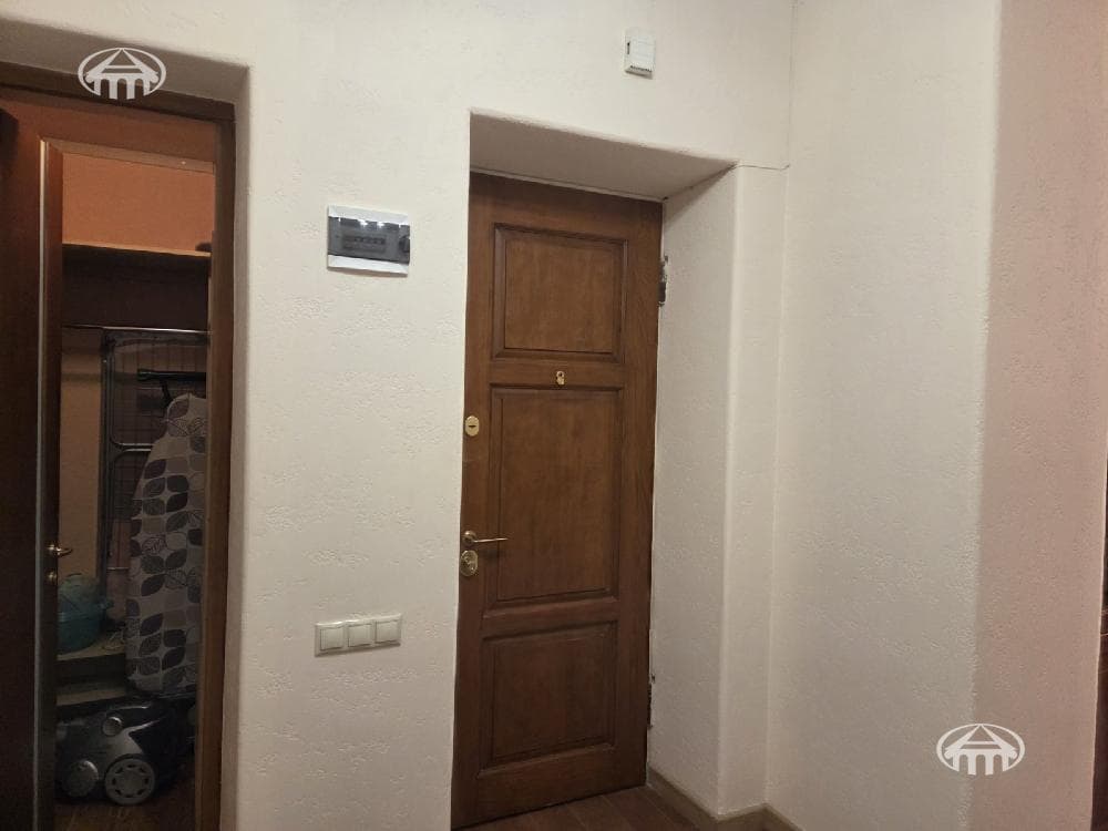 Apartment · 2 rooms · 75 m² · Kentron
