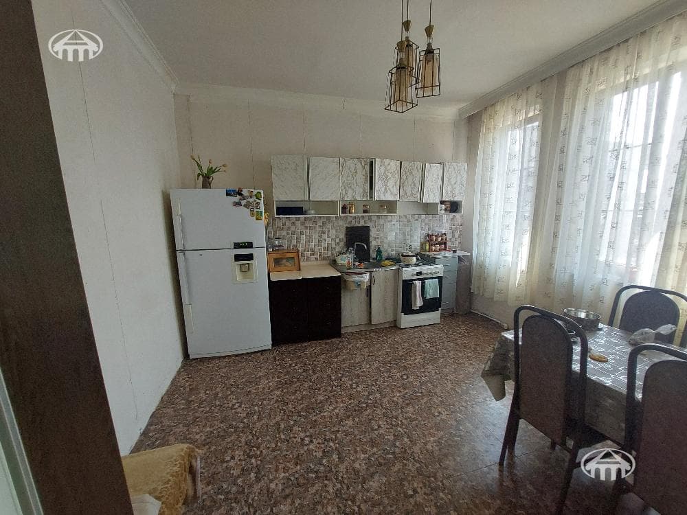 Особняк · 5 комн. · 194 м² · с. Ариндж