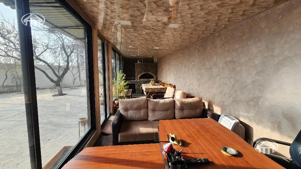 Mansion · 3 rooms · 437 m² · Arabkir