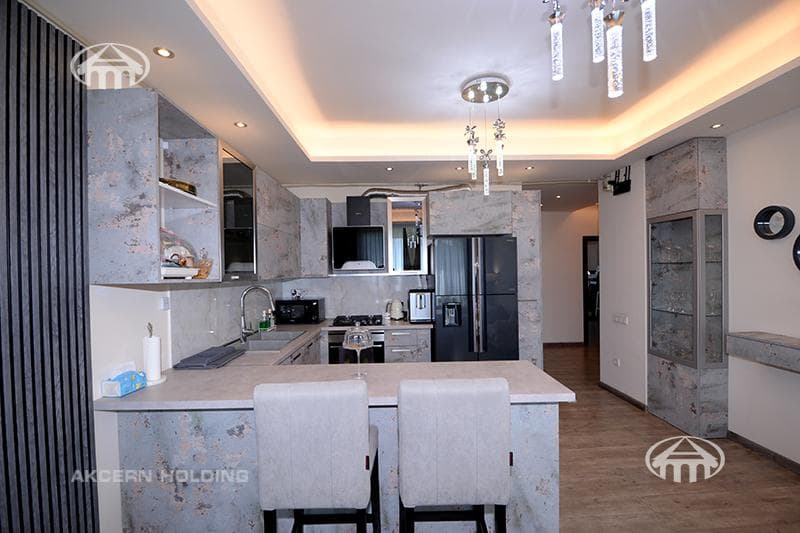 Квартира · 3 комн. · 90 м² · Арабкир