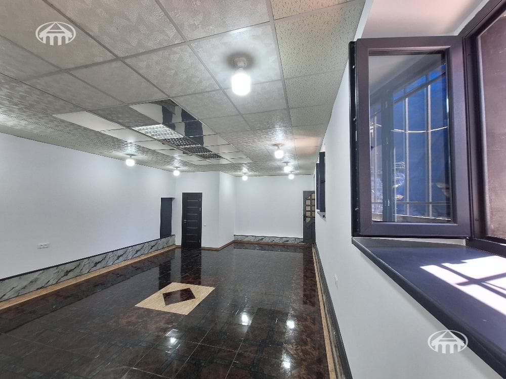 Retail · 53 m² · Ajapnyak