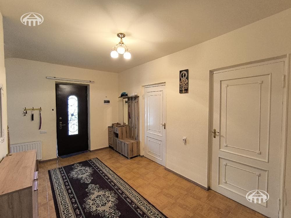 Mansion · 5 rooms · 375 m² · Ptgni