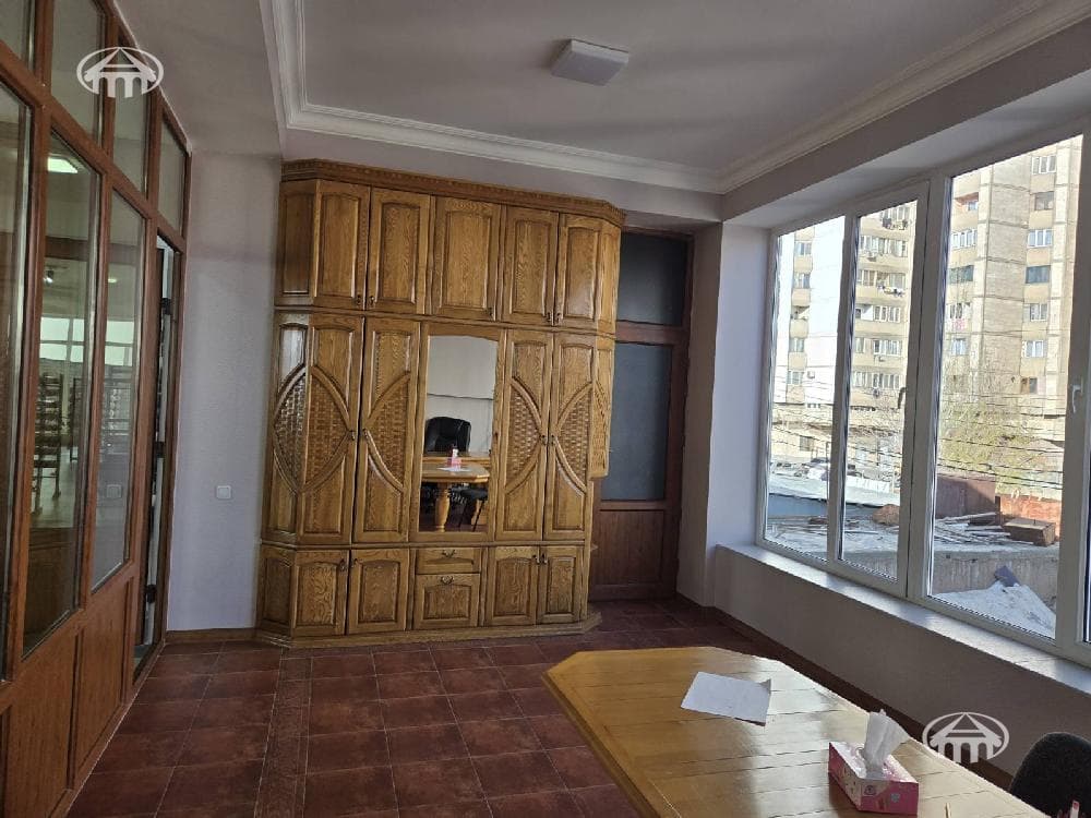 Retail · 1,134 m² · Ajapnyak