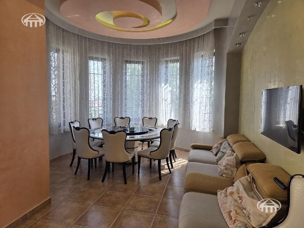 Office · 594 m² · Ajapnyak