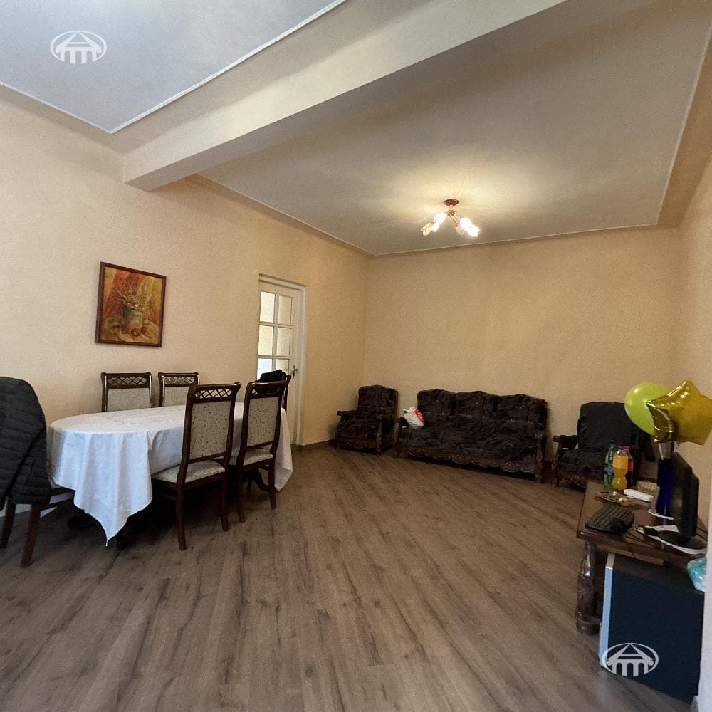 Office · 141 m² · Arabkir