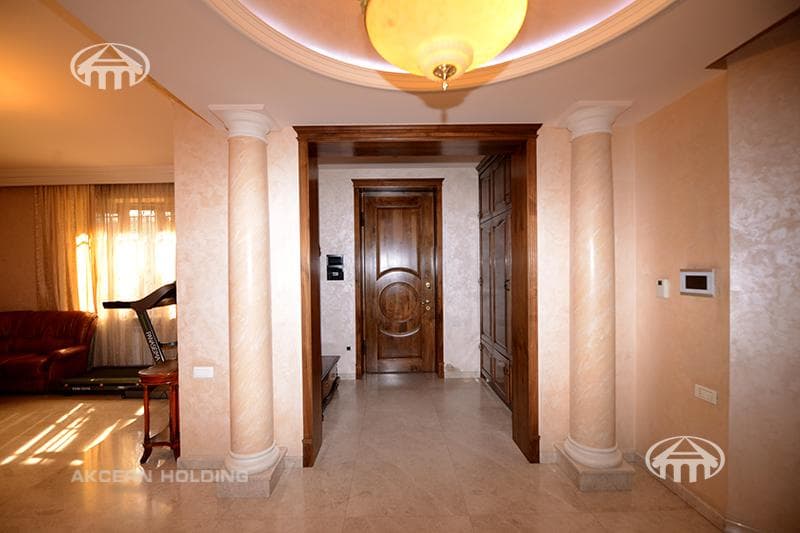 Առանձնատուն · 6 սեն. · 360 մ² · Էրեբունի