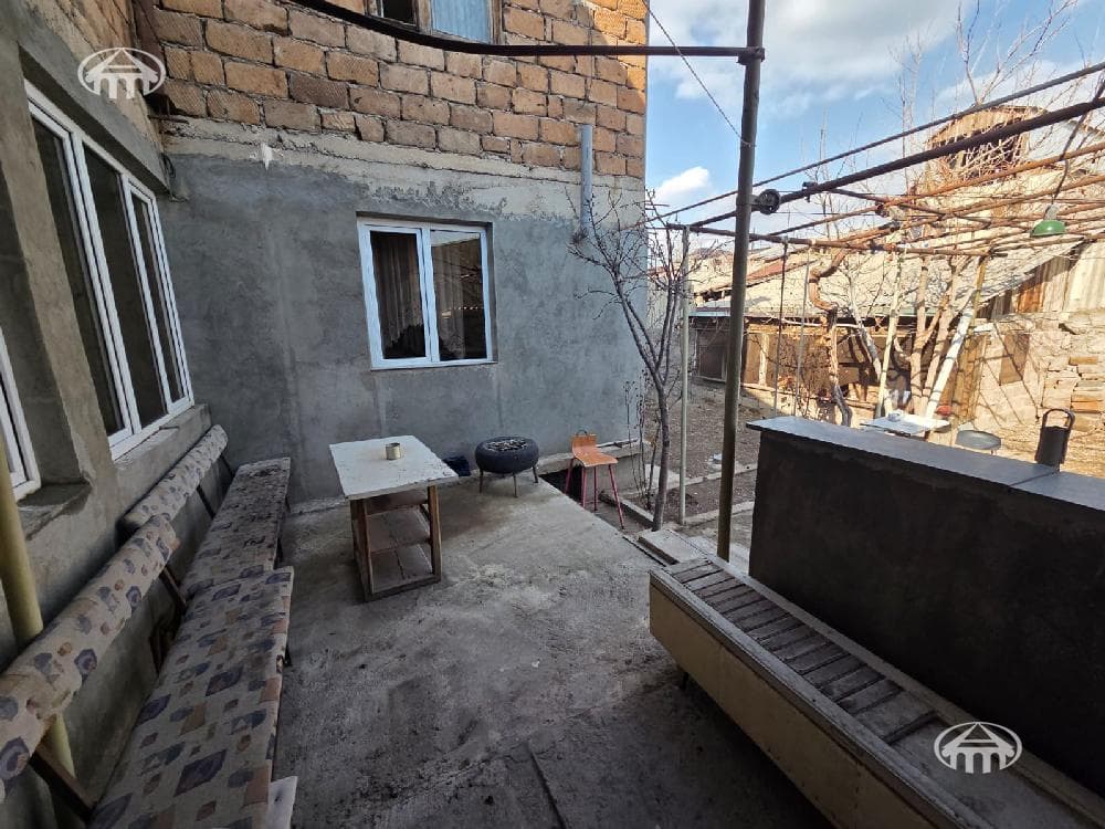 House · 7 rooms · 542 m² · Ajapnyak