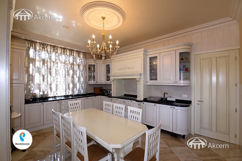 Mansion · 7 rooms · 729 m² · v. Arinj