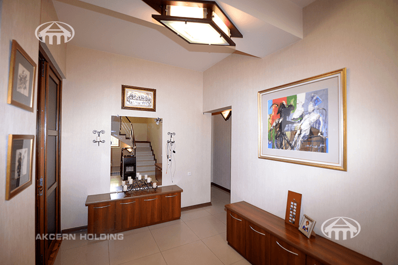 Mansion · 6 rooms · 400 m² · Nor Nork