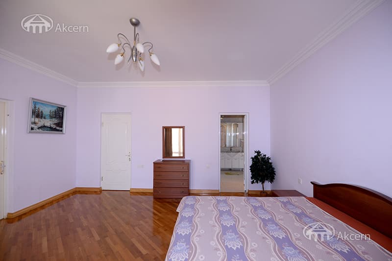 Mansion · 6 rooms · 530 m² · Nork-Marash