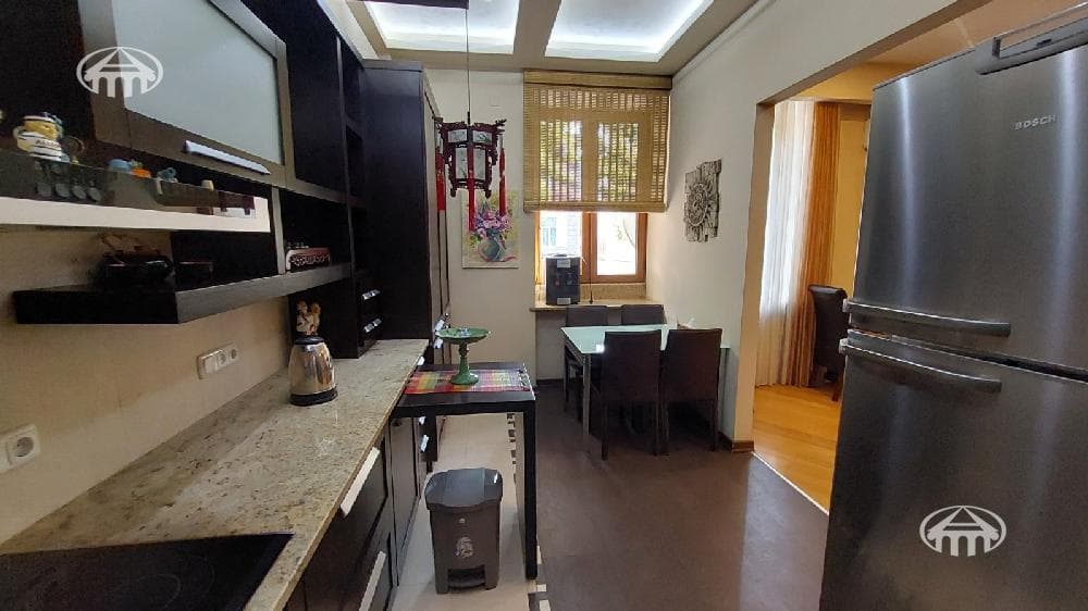 Apartment · 3 rooms · 106 m² · Kentron — photo 7 / 9