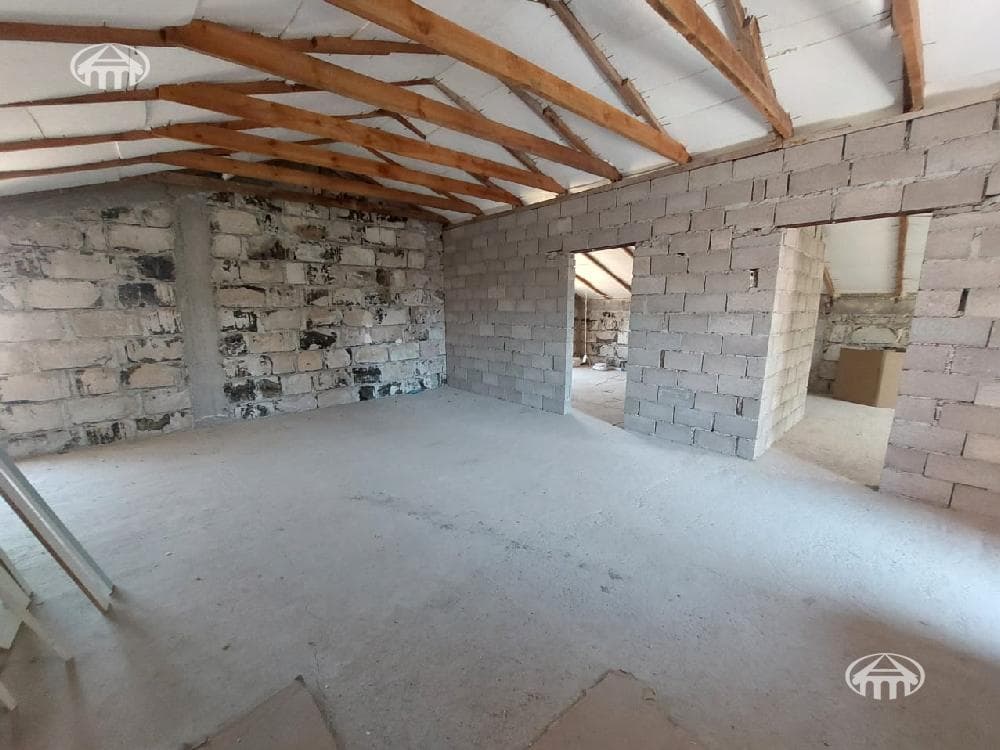 Особняк · 5 комн. · 266 м² · Аван