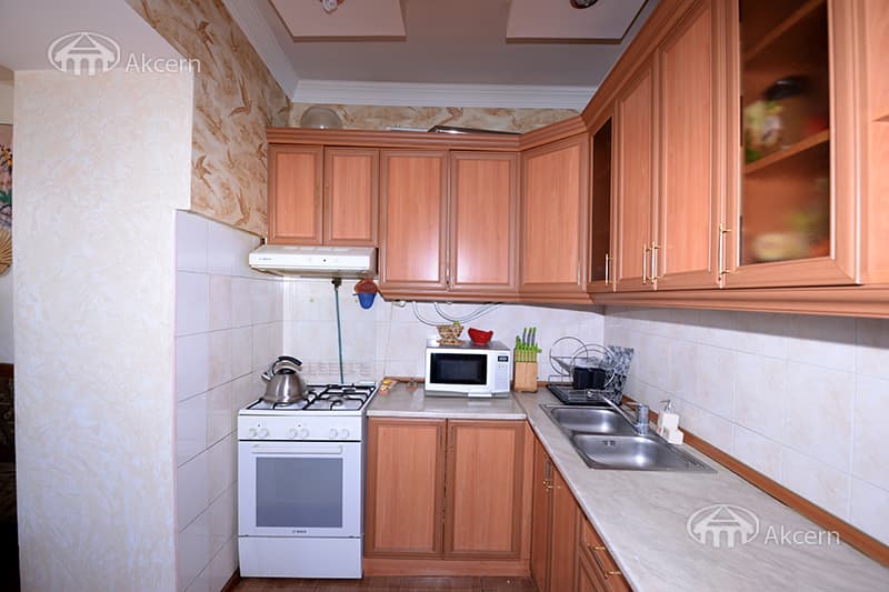 Բնակարան · 3 սեն. · 83 մ² · Կենտրոն