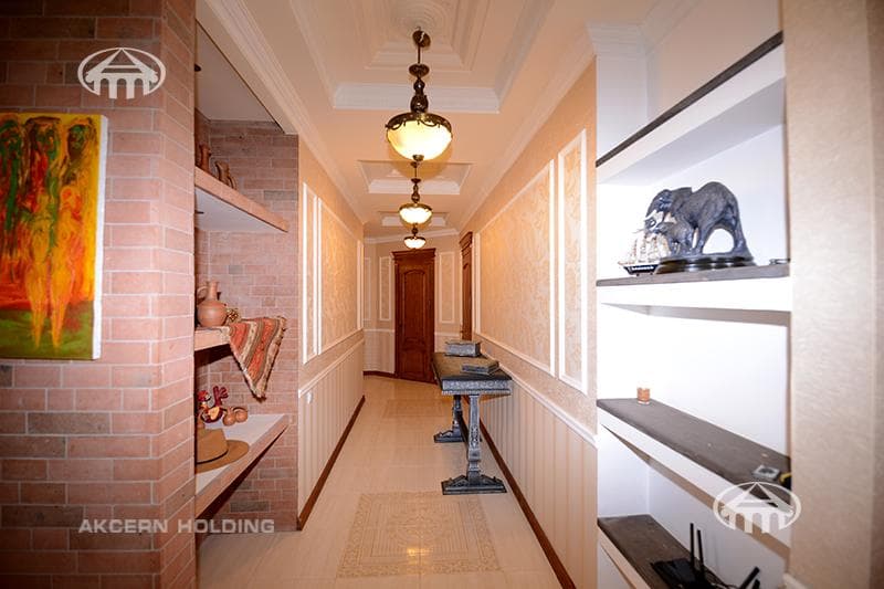 Квартира · 4 комн. · 158 м² · Арабкир