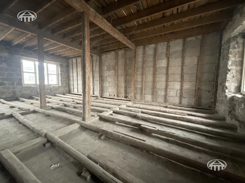 Բնակարան · 3 սեն. · 100 մ² · Կենտրոն
