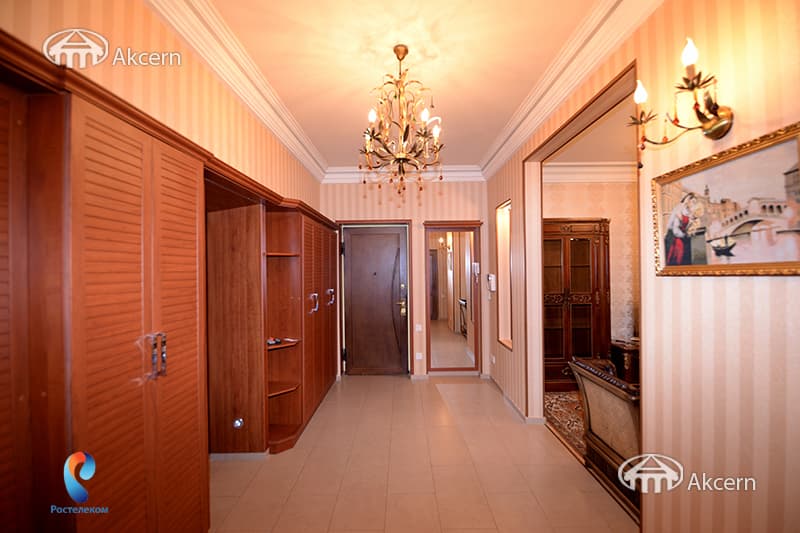 Apartment · 3 rooms · 98 m² · Kentron