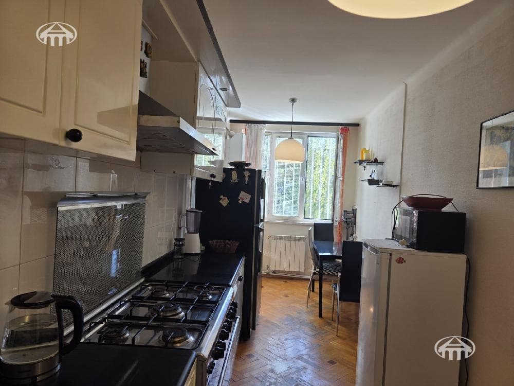 Apartment · 4 rooms · 106 m² · Kentron