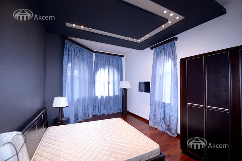 Mansion · 5 rooms · 394 m² · Vahagni