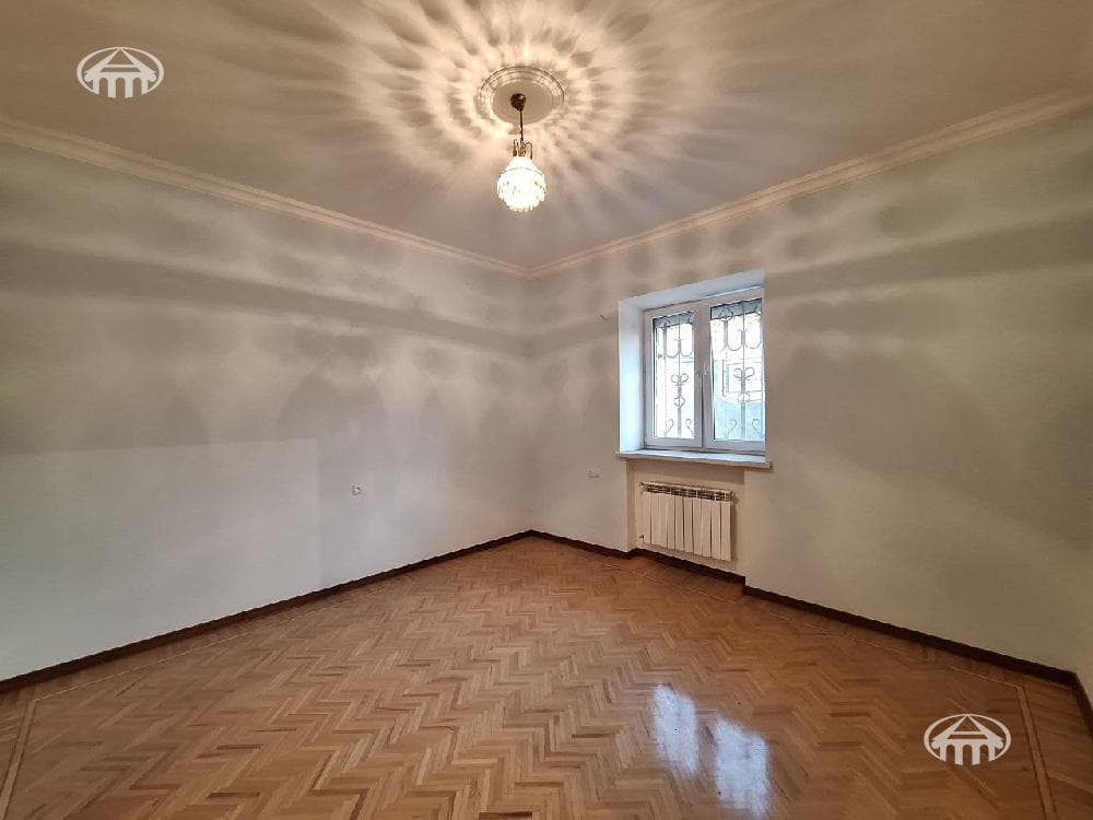 Mansion · 8 rooms · 460 m² · Kanaker-Zeytun