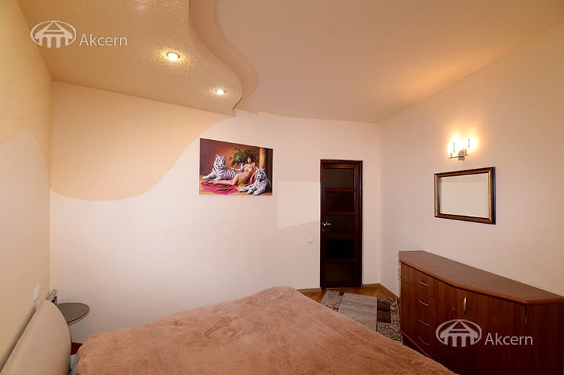 Квартира · 2 комн. · 65 м² · Кентрон