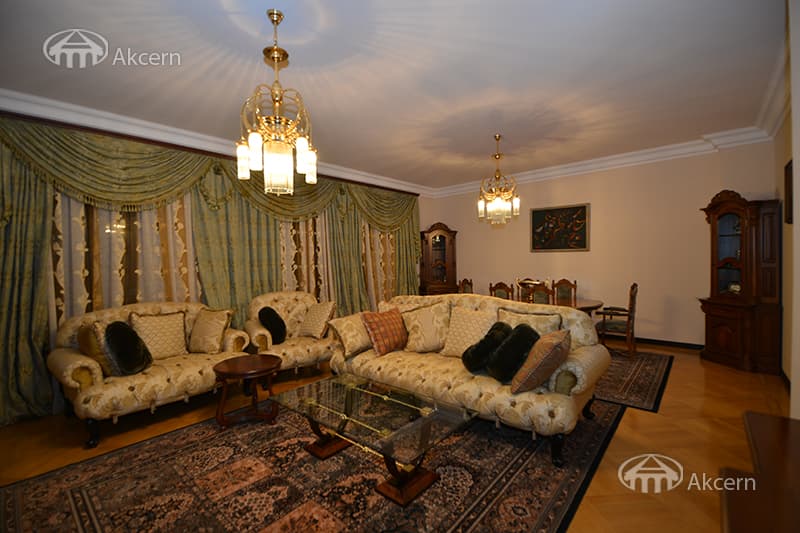 Առանձնատուն · 7 սեն. · 400 մ² · Արաբկիր