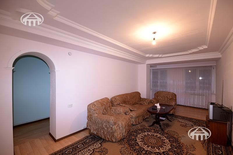 Квартира · 2 комн. · 77 м² · Арабкир