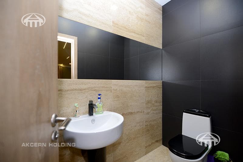 Квартира · 4 комн. · 150 м² · Кентрон
