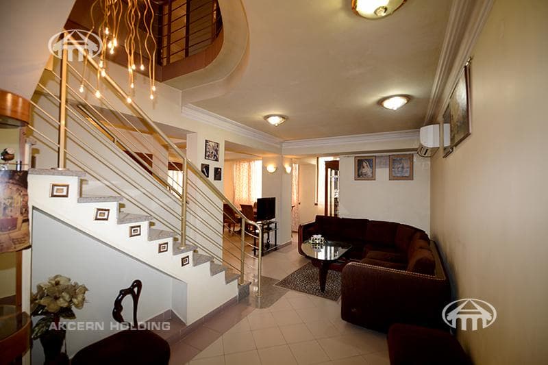 Apartment · 6 rooms · 134 m² · Kentron
