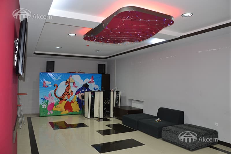 Ресторан · 778 м² · Давташен